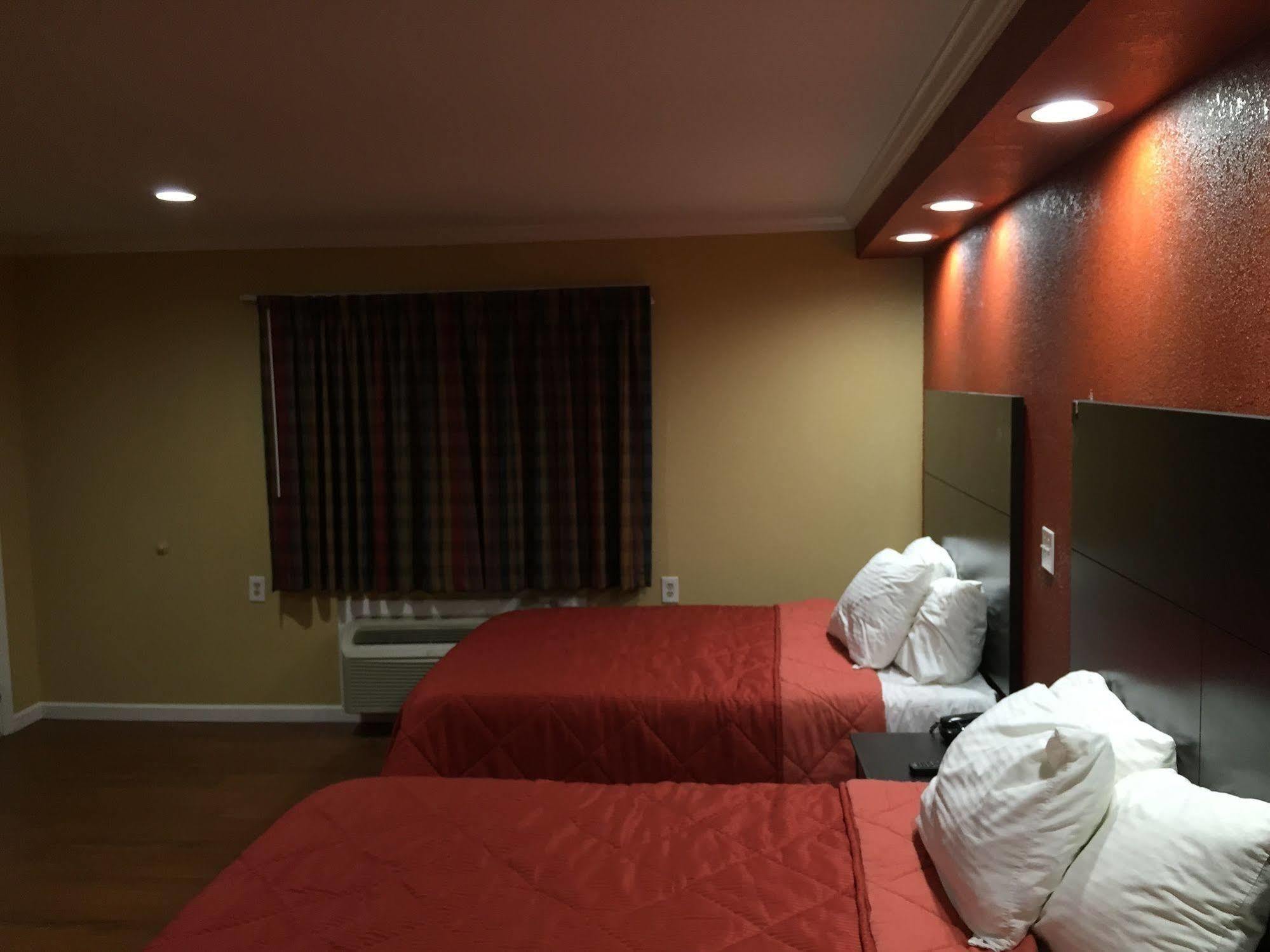 Journey Inn Марион Экстерьер фото